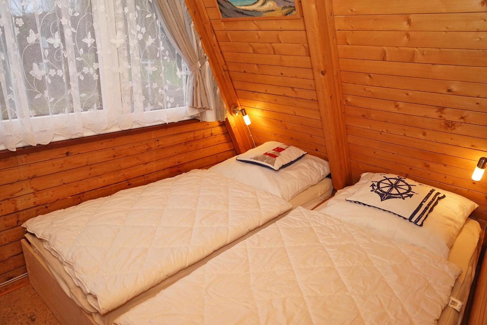 Zeltdachhaus Mit W_Lan _ 2 X Tv Villa Damp Kültér fotó